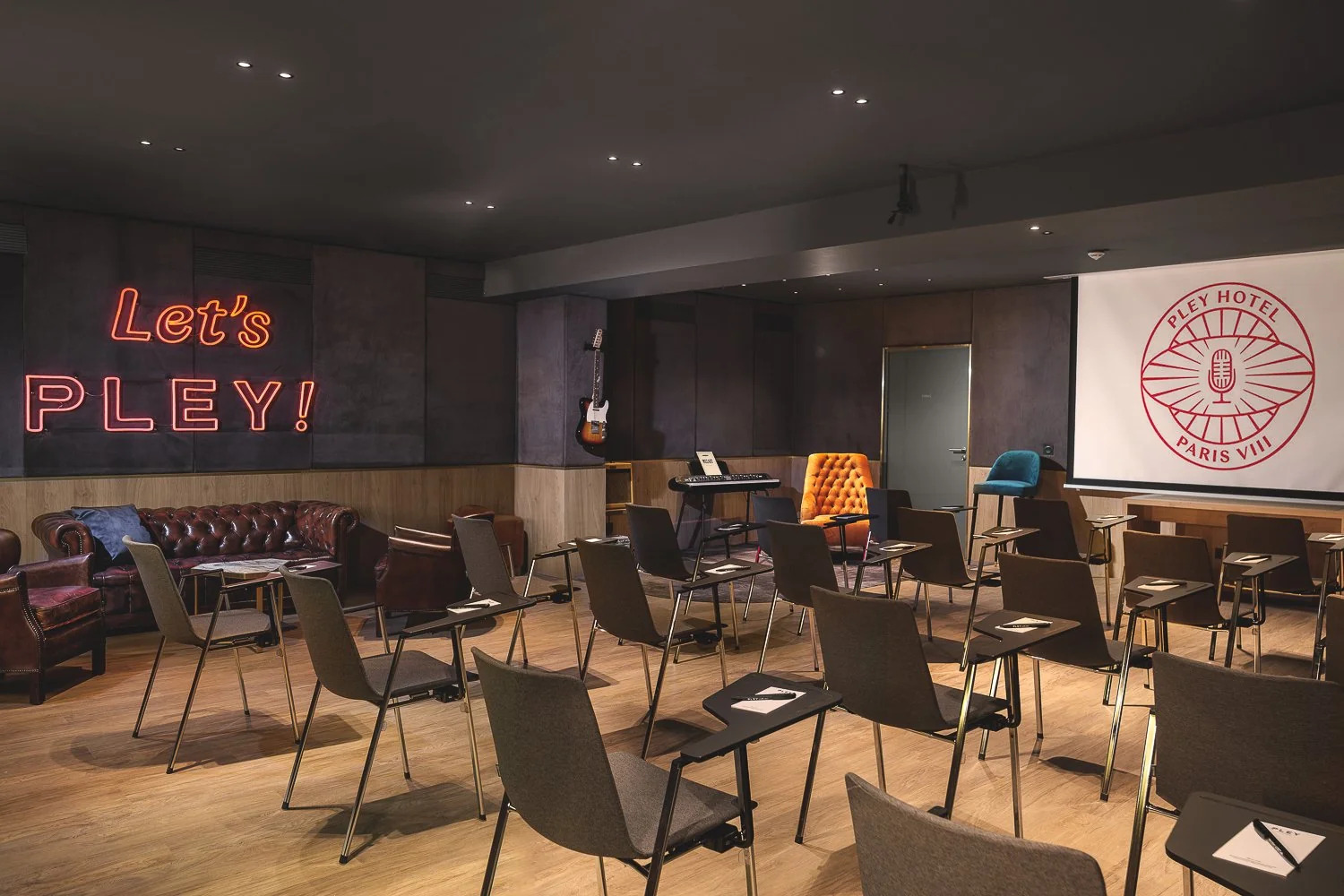 SALLE DE CONFÉRENCE "LE STUDIO"